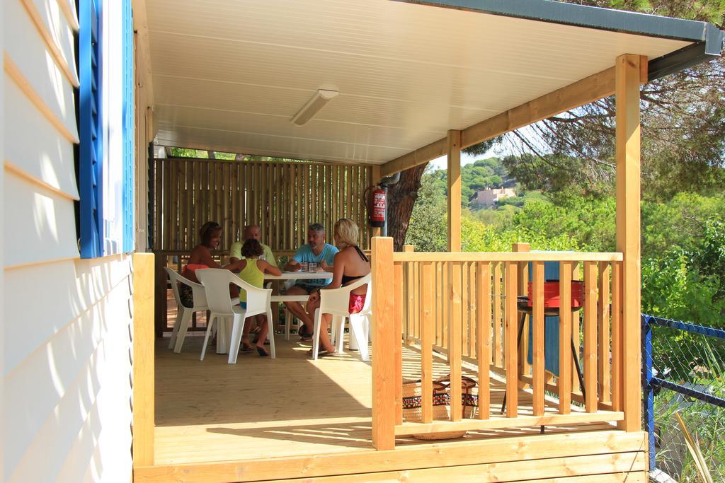 Camping Roca Grossa Calella Exterior photo