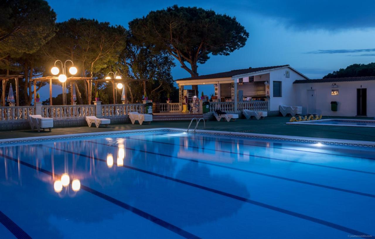 Camping Roca Grossa Calella Exterior photo